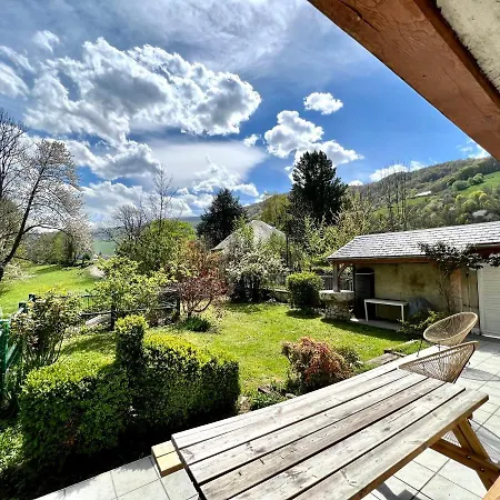 Chalé * Magnifique Entre Les Pistes Et La * Campan