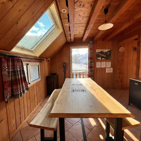 * Magnifique Entre Les Pistes Et La *