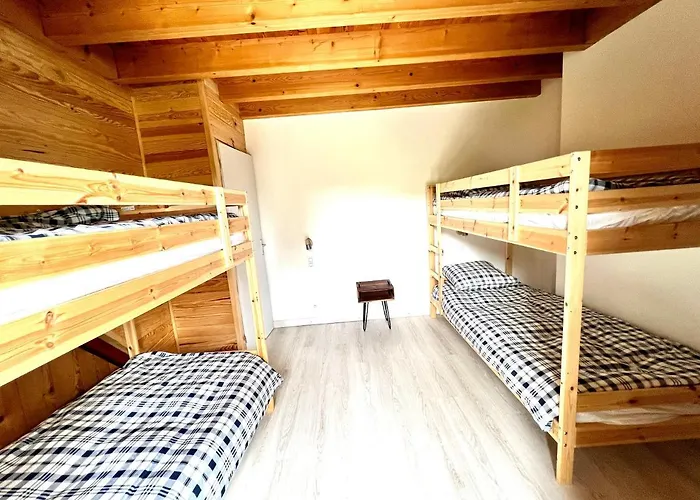 * Magnifique Entre Les Pistes Et La * Chalet *